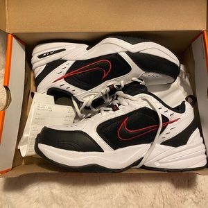 BNIB Nike Air Monarch IV (Men’s)